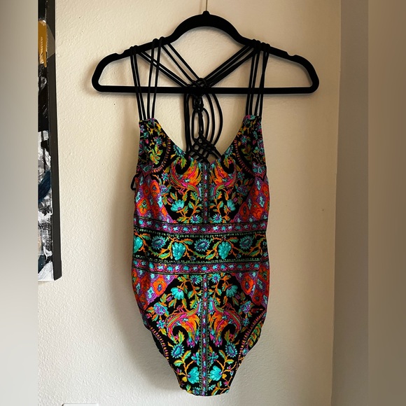 Nanette Lepore Swimsuit - Picture 1 of 4